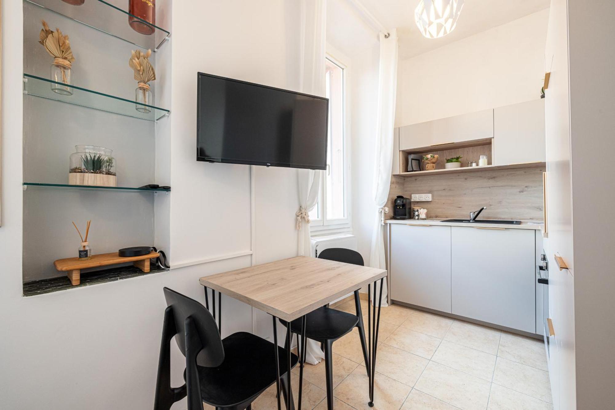 Appartamento Felix Faure - Lumineux En Centre-ville Mentone