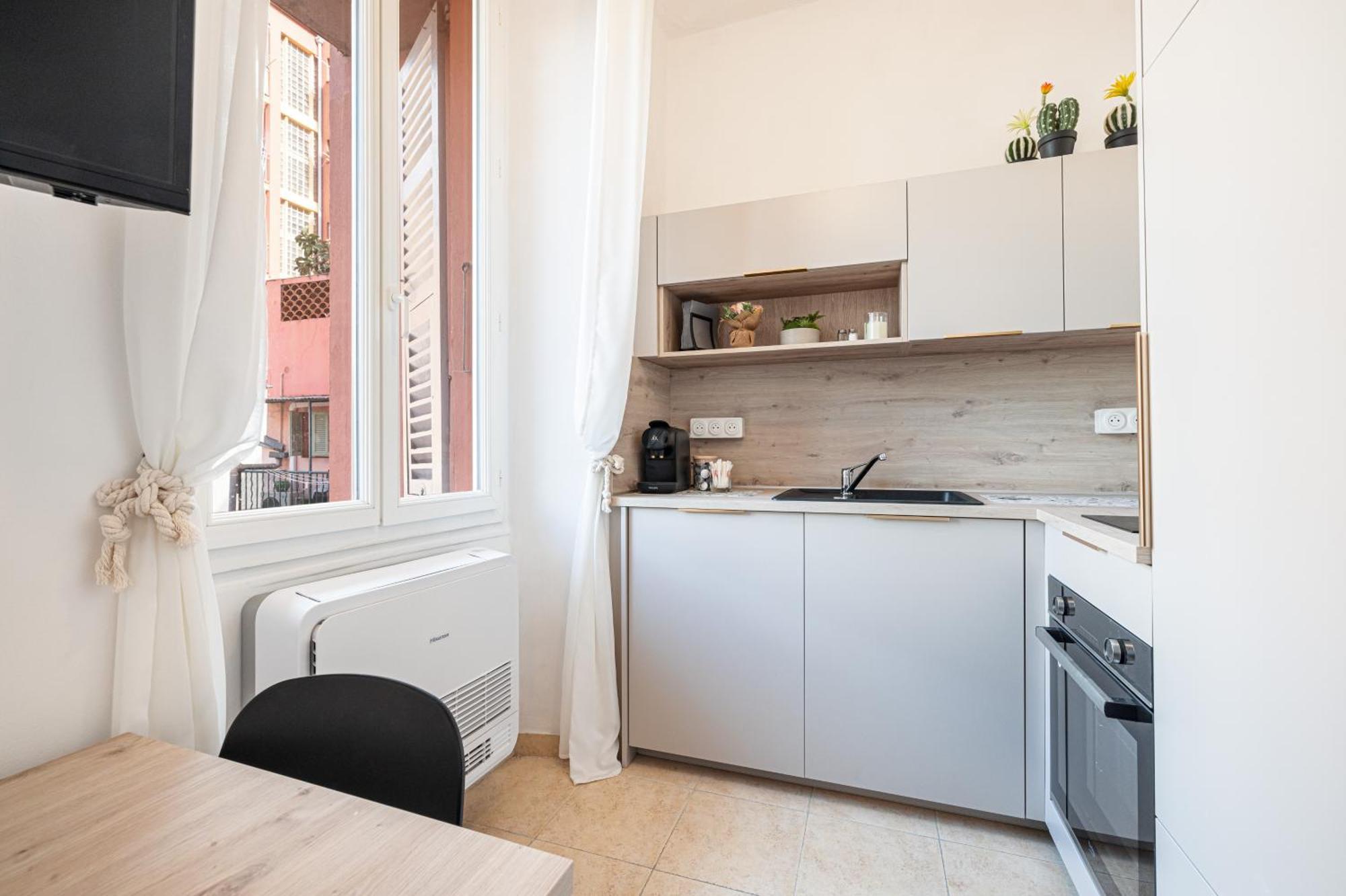 Apartment Felix Faure - Lumineux En Centre-ville Menton
